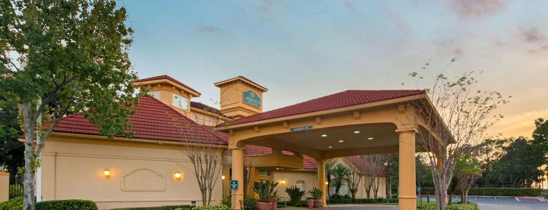 La Quinta Inn and Suites USF - Busch Gardens