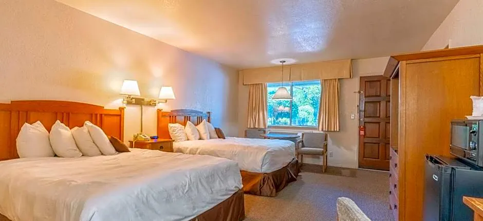 Mariposa Lodge