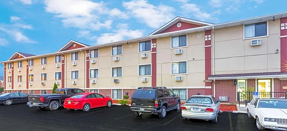 Super 8 by Wyndham Kenosha/Pleasant Prairie