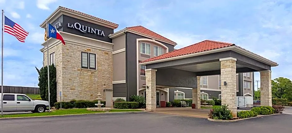 La Quinta Inn & Suites by Wyndham Fredericksburg