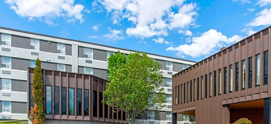 Quality Hotel & Suites Gander