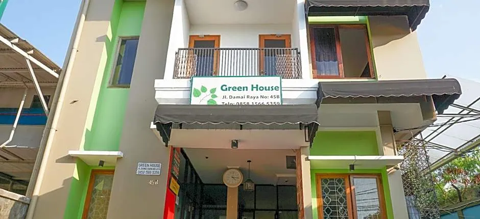 RedDoorz near Kemang Square