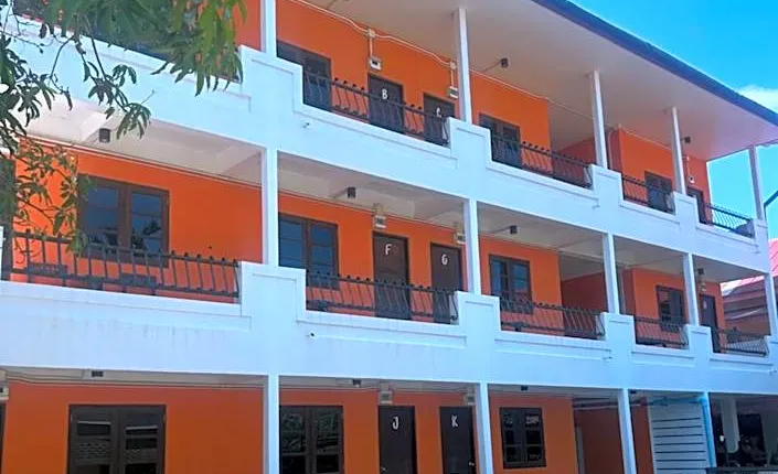 Sea Breeze Backpacker