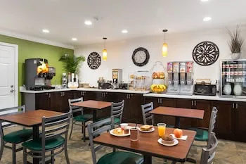 Rodeway Inn San Jose HWY-101 Tully Rd Exit, San Jose