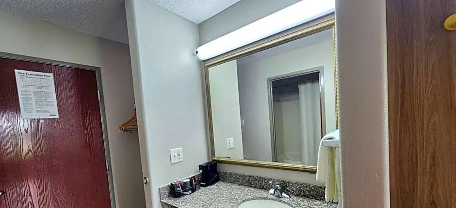 Days Inn by Wyndham Lafayette Scott