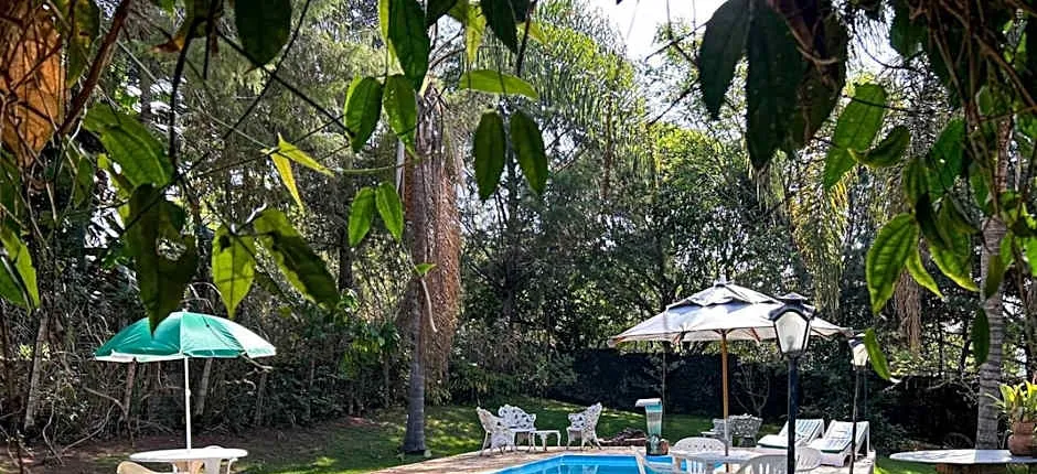 Chacara com piscina, WiFi e lazer completo - SP