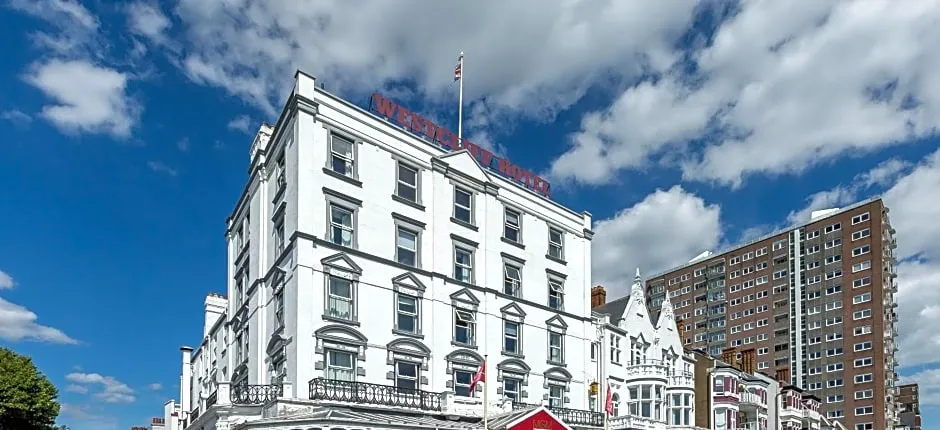 Muthu Westcliff Hotel (Near London Southend Airport)