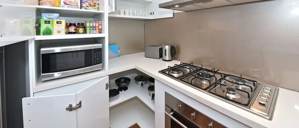 Stylish Apartment near Perth City 2210