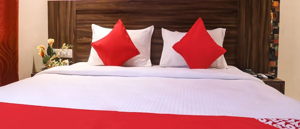 OYO 16428 Hotel Comfort Inn