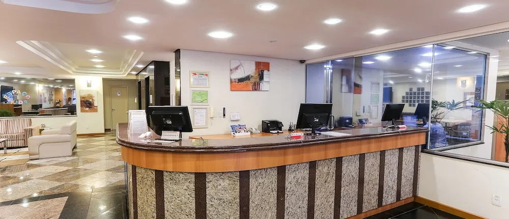 HOTEL METROPOLITAN CANOAS