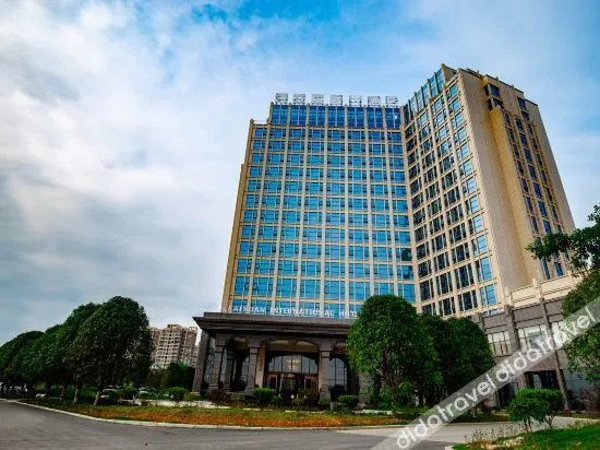 Kaixuan International Hotel(崇左凯玄国际大酒店)
