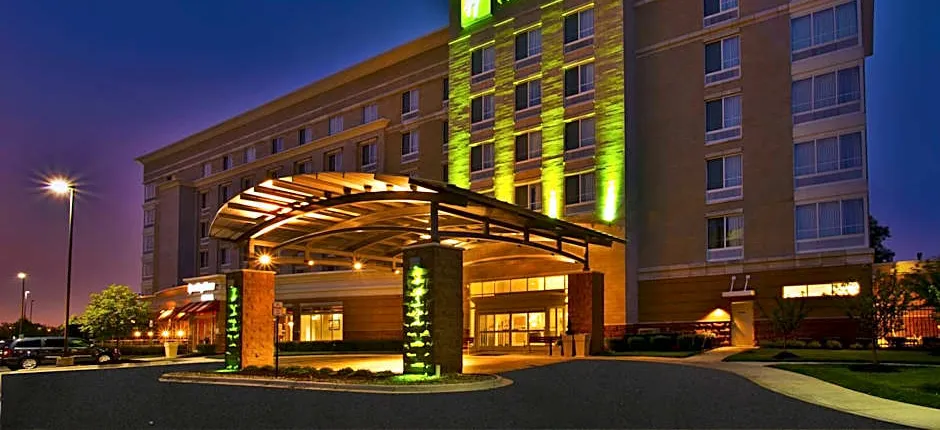 Holiday Inn Detroit Metro Airport By IHG