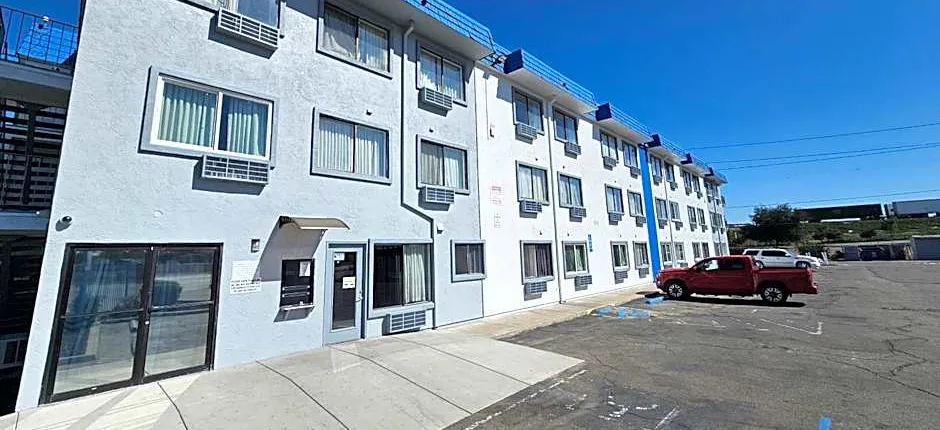 MetroParc 'nSuites