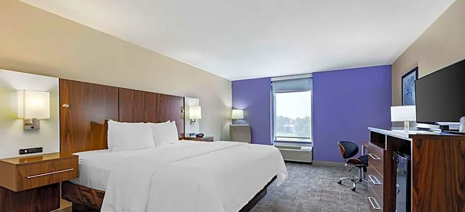 Best Western Plus Gen X Inn