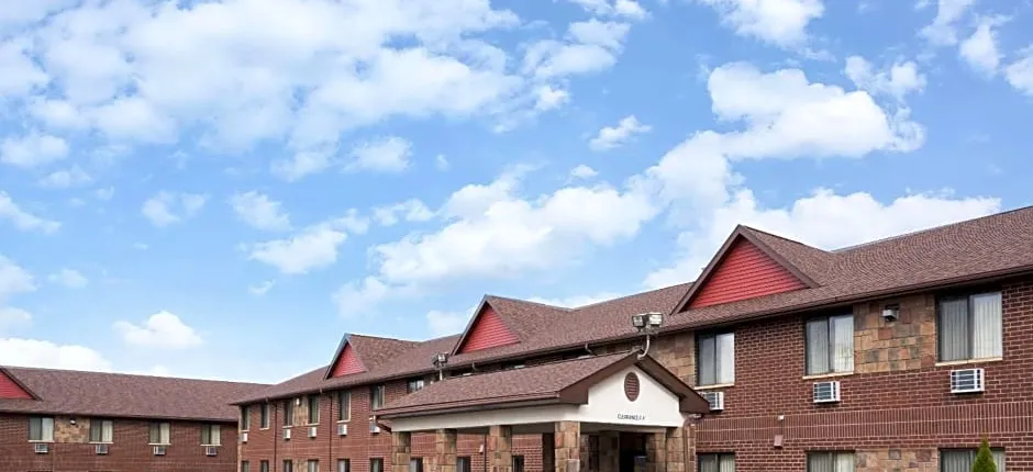 Baymont by Wyndham Eau Claire WI