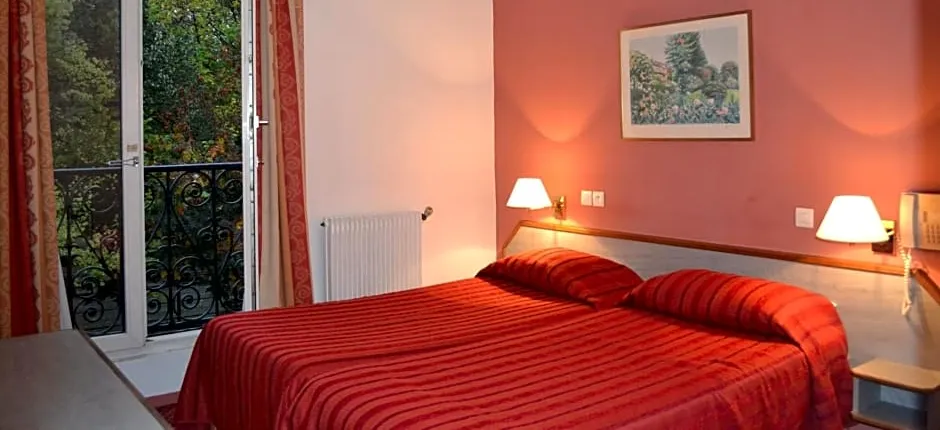 Hotel William's Opera