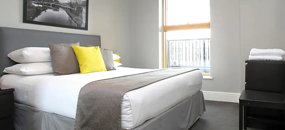 The City Warehouse Aparthotel