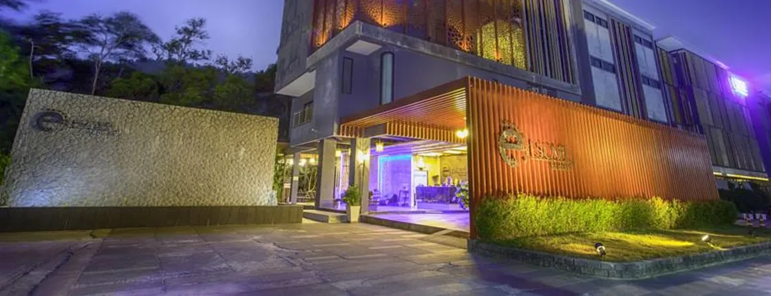 Escape de Phuket and Villa