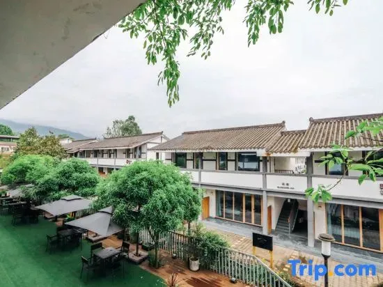 Huasu Boutique Hostel