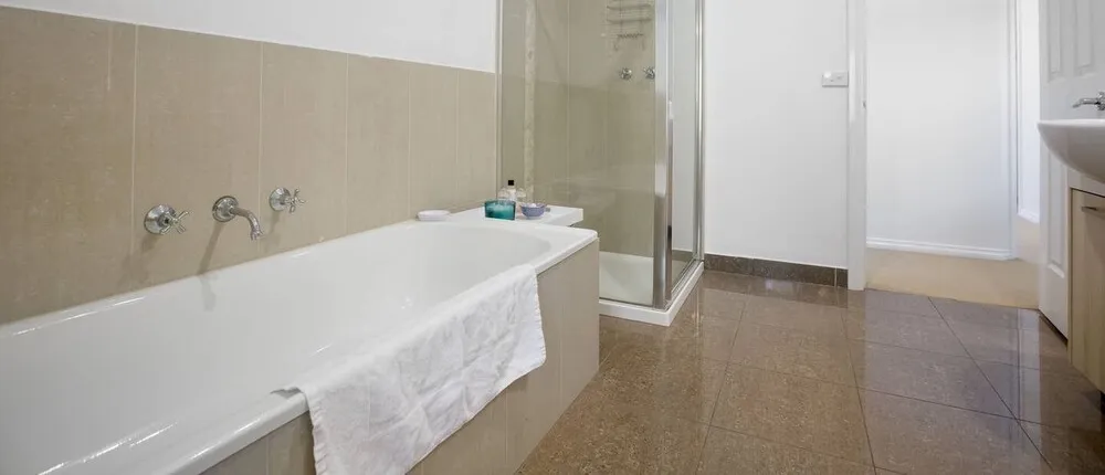 Peaceful Designer 2br@leafy Mill Park