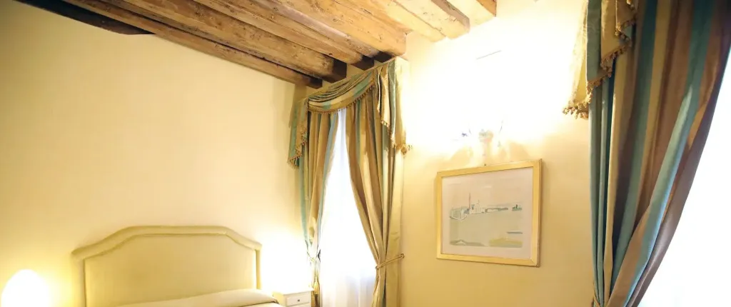 Alla Vigna Room Only