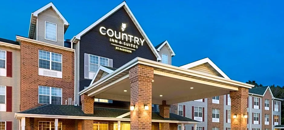 Country Inn & Suites by Radisson, Milwaukee Airport, WI