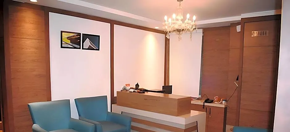 Lemonwood Suites By F9 Hotels