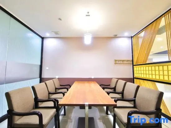 Yanji Happy Palace Hotel