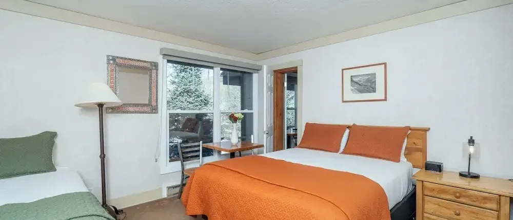 Mountainside Inn 115/117 2 Bedroom Hotel Room