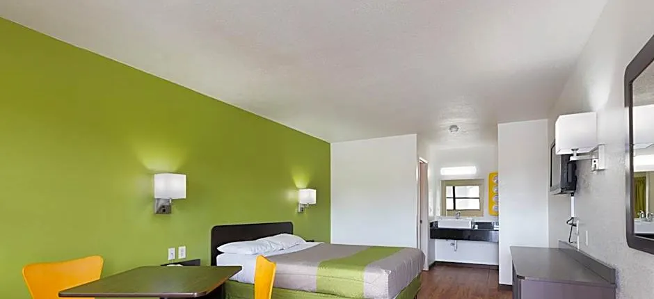 Motel 6 Chattanooga East