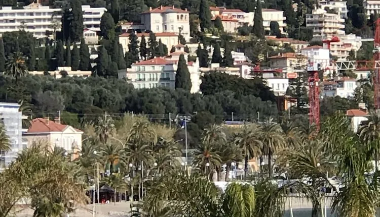 Appartement Dans Villa rez de Jardin vue mer