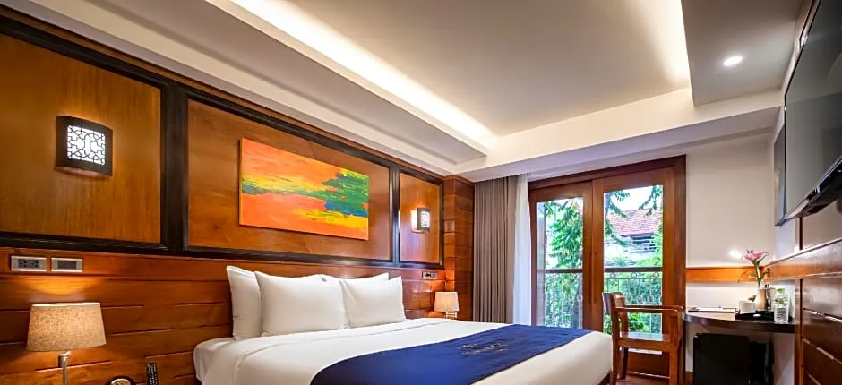 Hai Bay Hotel & Restaurant