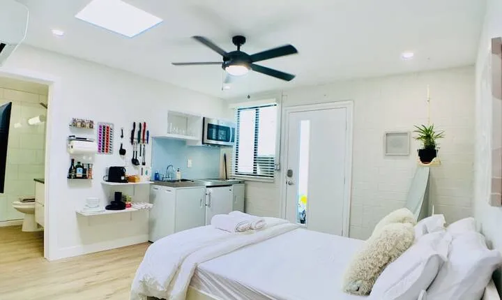 Primo Old Town Location with Heated Pool