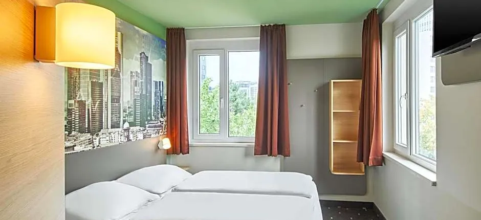 B&B Hotel Frankfurt-West