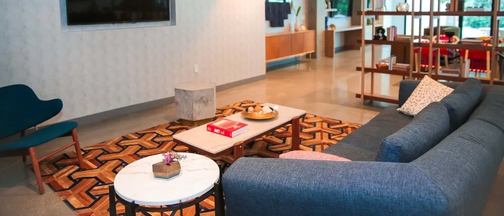 Fully Furnished Suites near Little Tokyo