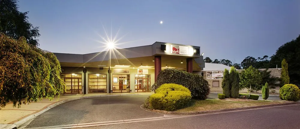 Nightcap at York on Lilydale