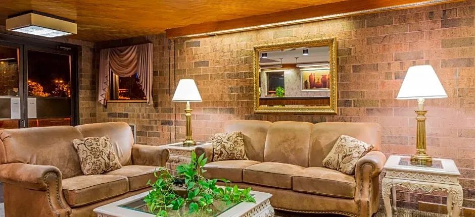 Quality Inn & Suites Louisville East