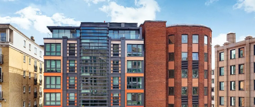 Luxurious Sir John Lyon Serviced Apartment