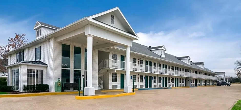 Econo Lodge Branson Theater District