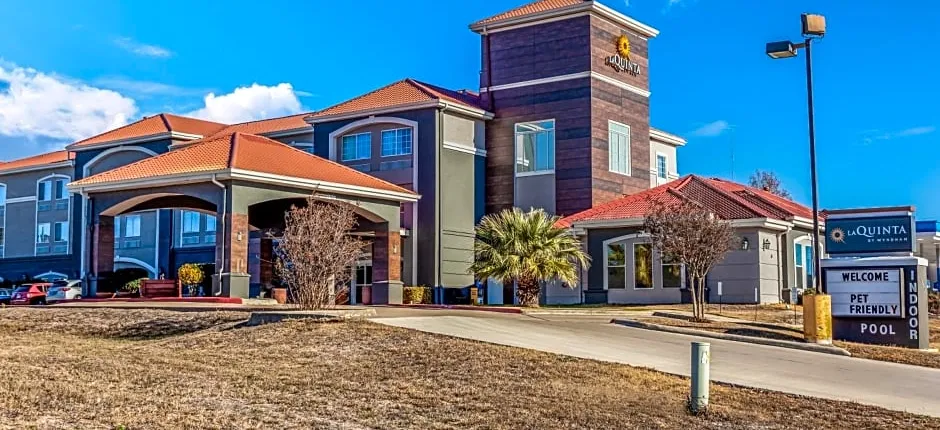 La Quinta Inn & Suites by Wyndham Kerrville