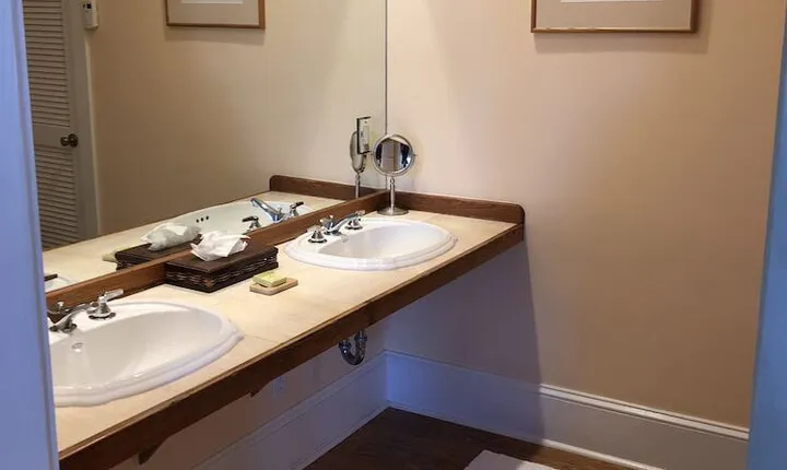 The Conch House Heritage Inn