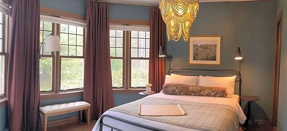 Estello Suites & Spa