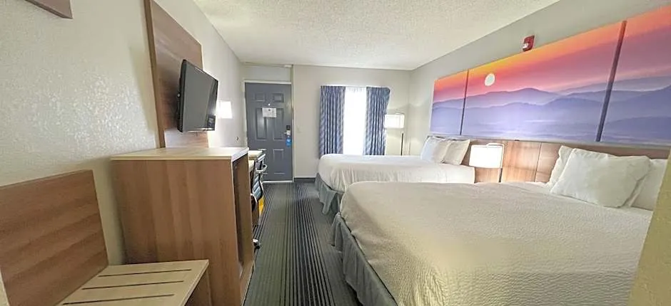 Days Inn by Wyndham Harrison