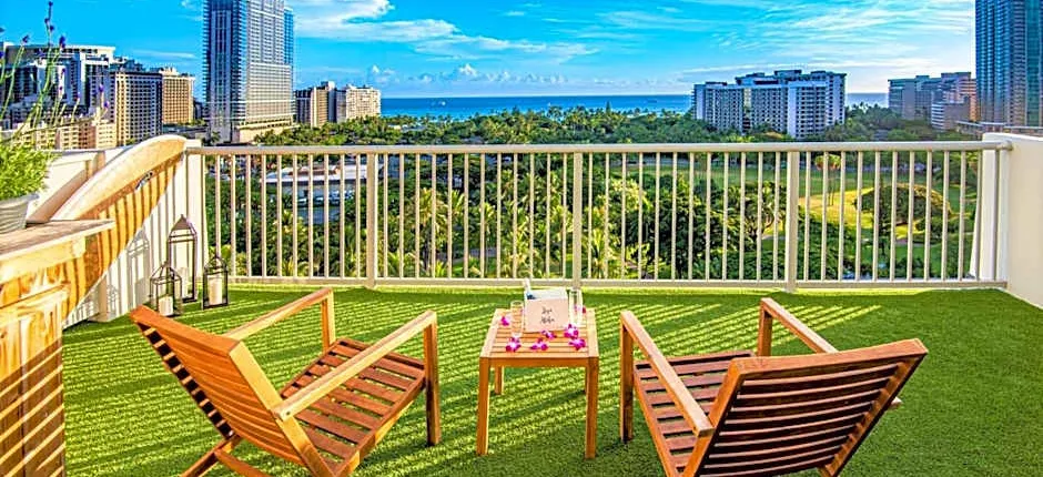 Hotel La Croix Waikiki