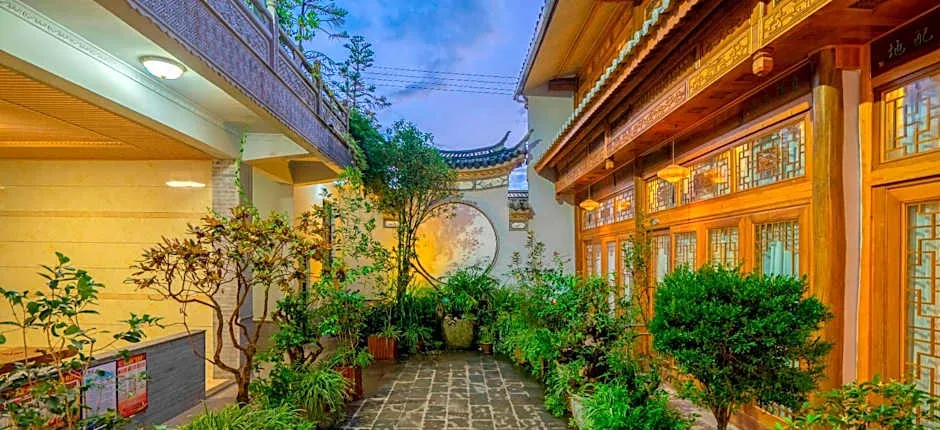 Floral Hotel Tengchong Moshang Huakai Hot Spring