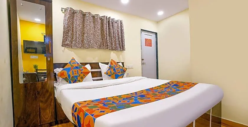 Hotel Metro Galaxy Inn