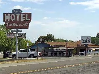 Topper Motel