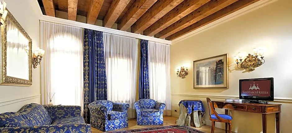 All Suites Torre Dell Orologio