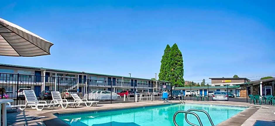 Motel 6-Bend, OR