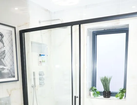 Charming London House - Sleeps 4 & Outdoor Space